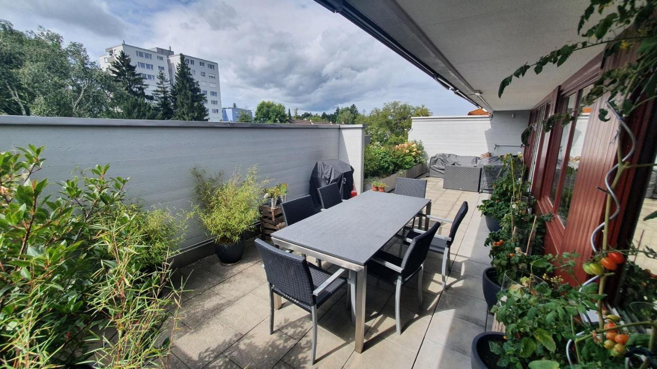 Apartmán Cosi - Komfortables Privatzimmer Mit Grosser Terrasse Und Parkplatz Kreuzlingen Exteriér fotografie