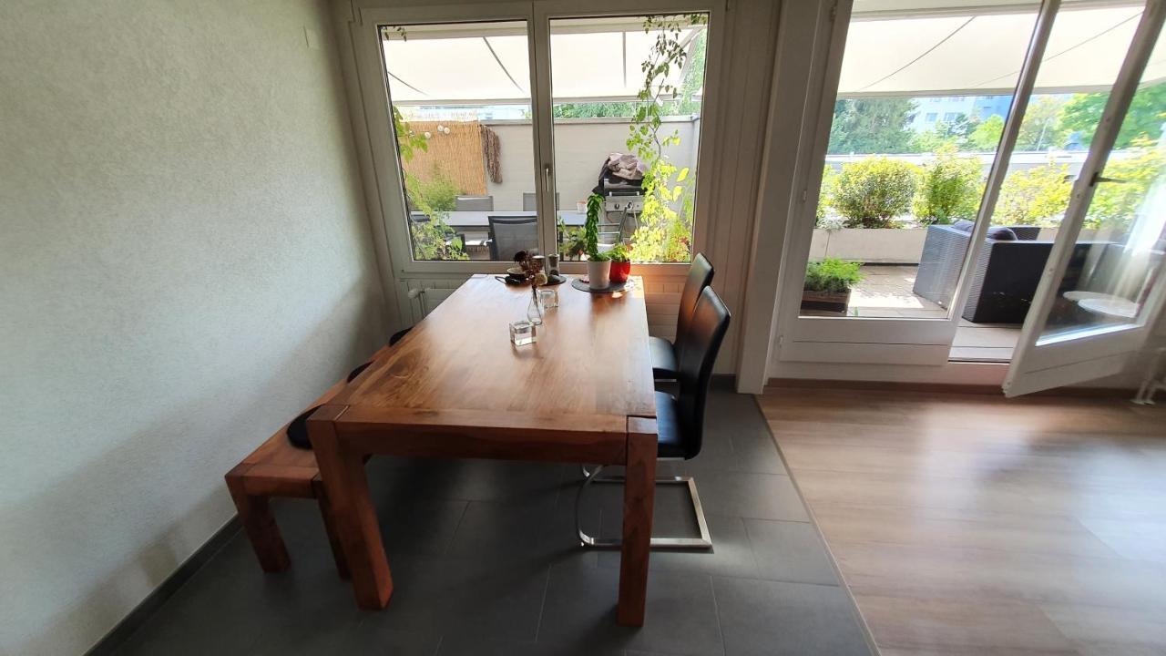 Apartmán Cosi - Komfortables Privatzimmer Mit Grosser Terrasse Und Parkplatz Kreuzlingen Exteriér fotografie