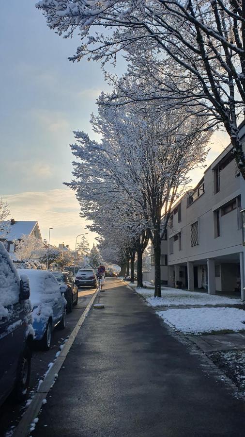 Apartmán Cosi - Komfortables Privatzimmer Mit Grosser Terrasse Und Parkplatz Kreuzlingen Exteriér fotografie