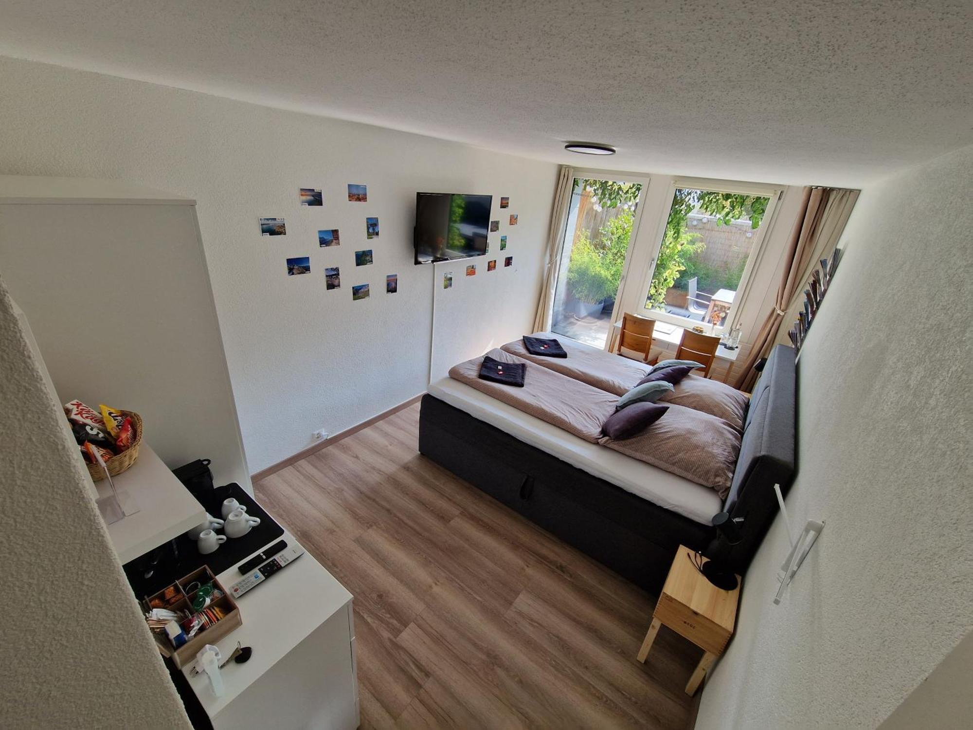 Apartmán Cosi - Komfortables Privatzimmer Mit Grosser Terrasse Und Parkplatz Kreuzlingen Exteriér fotografie